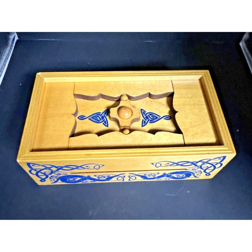 True Genius Wooden 6